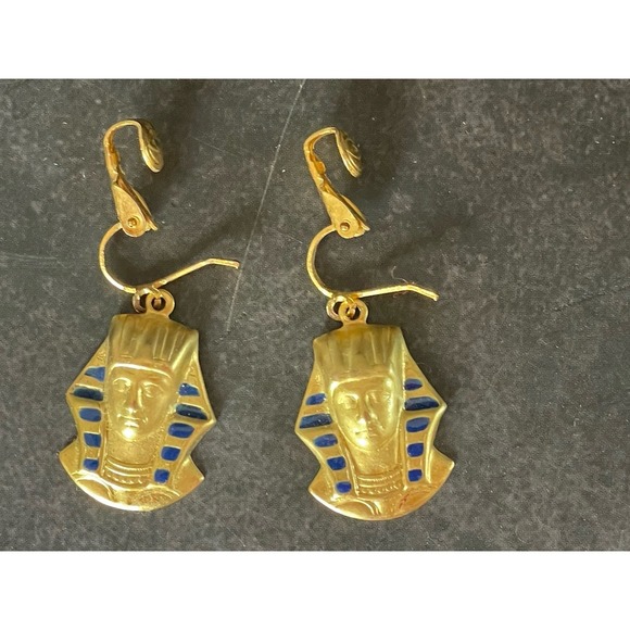 The Unbranded Brand Jewelry - Vintage Gold Tone Blue Accent King Tut Earrings Clip On